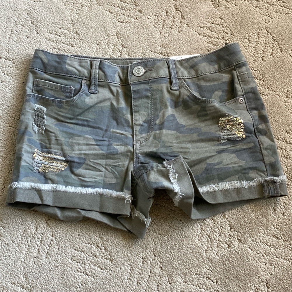 Mudd girls size 14 camo jean shirts.